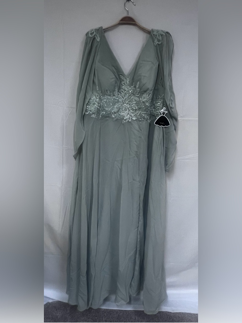 NEW Formal dress size: 18